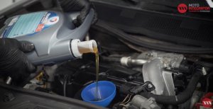 Motoröl und Ölfilter wechseln
